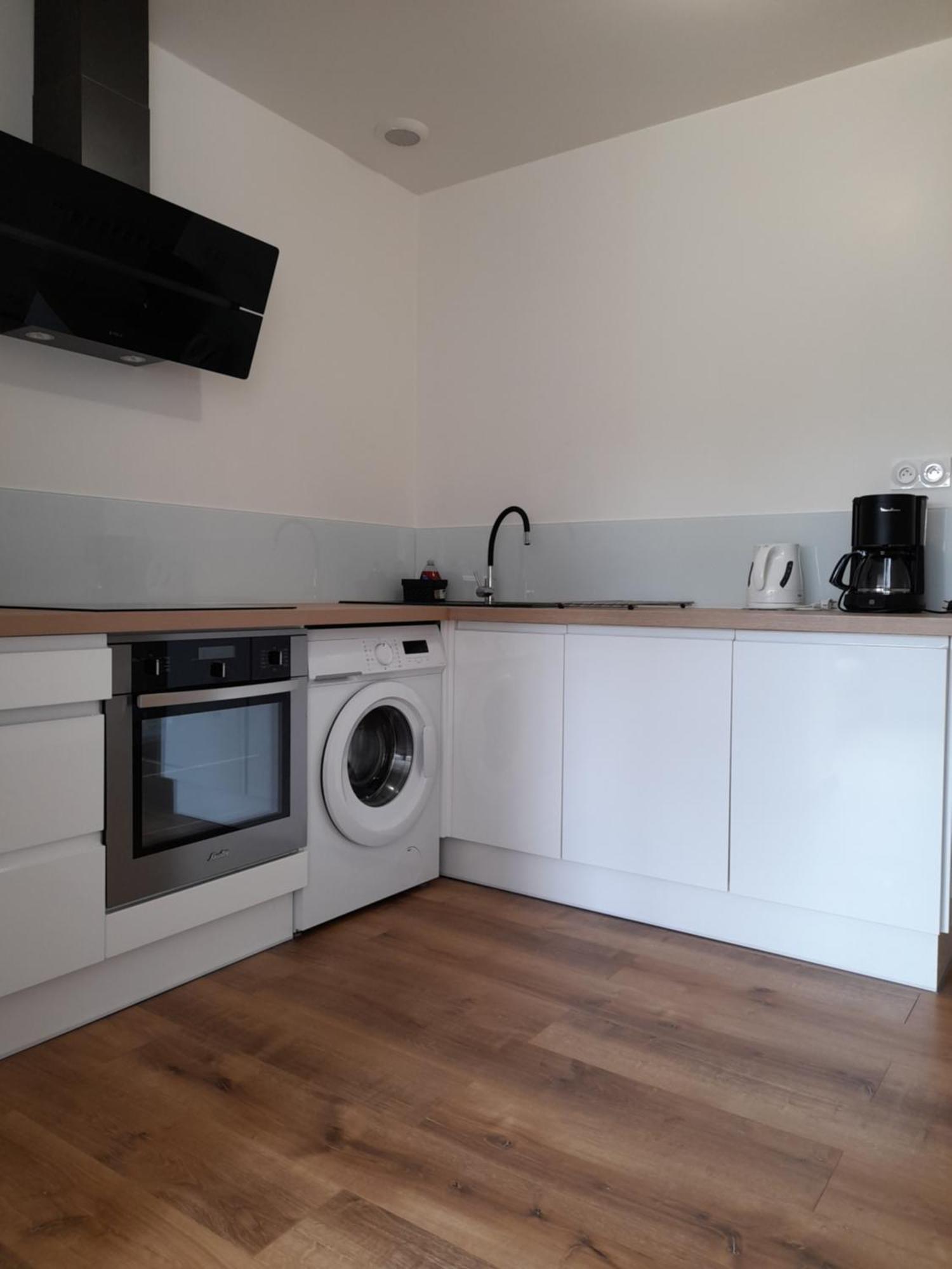 Logement Lumineux Avec Terrasse لا روش سور يو المظهر الخارجي الصورة